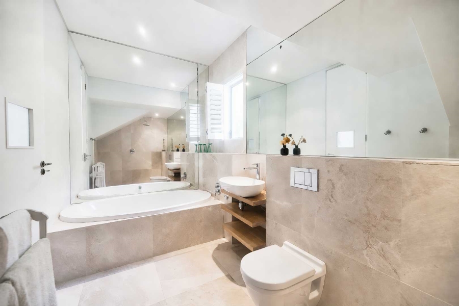 3 Bedroom Property for Sale in Fernkloof Estate Western Cape